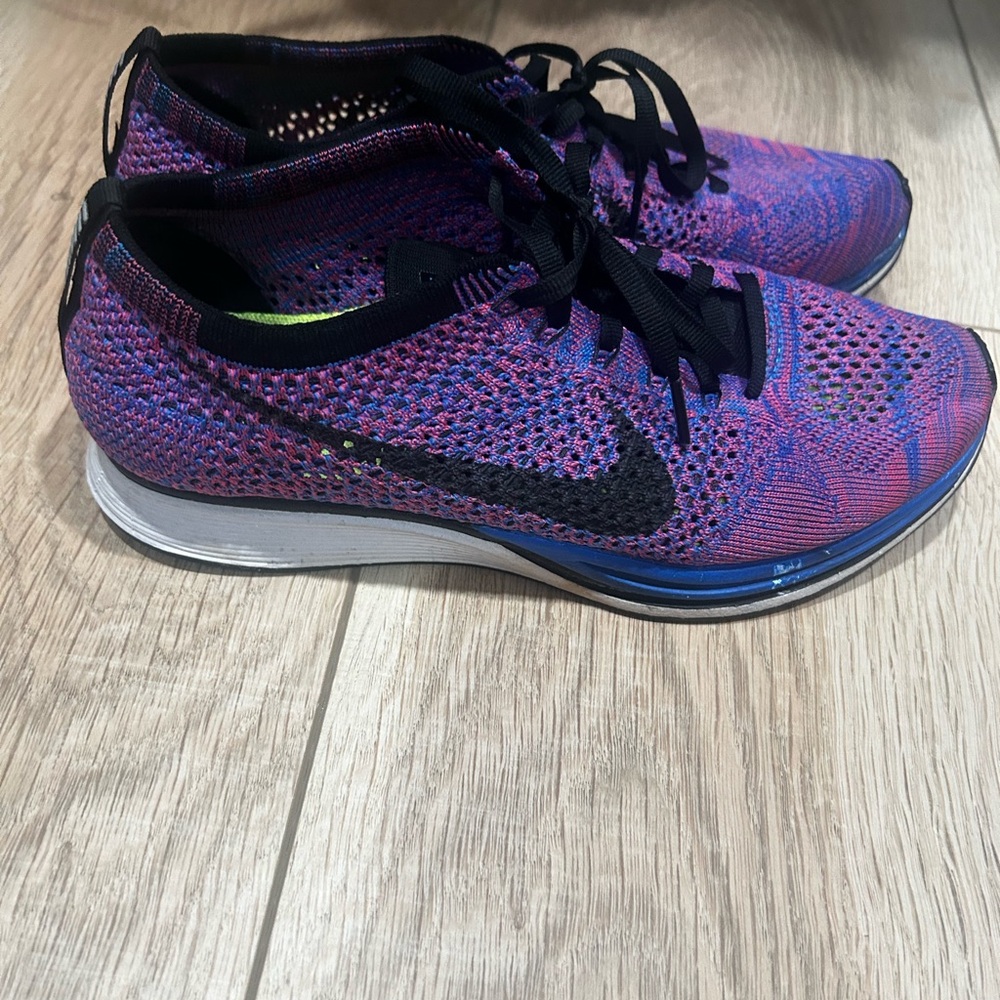 Nike Women's Multicolor Flyknit Running Shoes